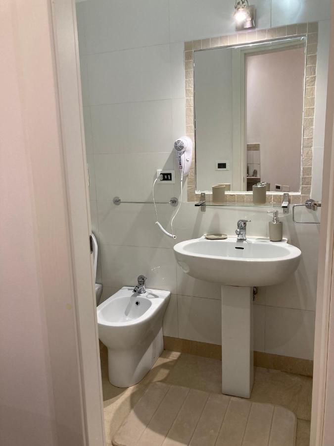 La Casa Dell'Appio Apartment Rome Bagian luar foto